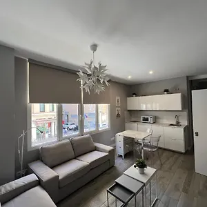  Appartement Lovely In Hearth Of Soho - Alameda Principal Spanje